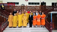 Chư Tôn Giáo phẩm GHPGVN thăm các Cơ quan nhà nước CHDCND Lào