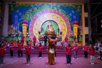 Hà Nội: Hơn 1000 em nhỏ hân hoan đón Trung thu tại chùa Bằng