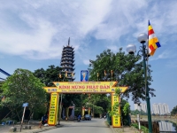 Hà Nội: Không khí chuẩn bị Phật đản PL.2567 tại chùa Bằng
